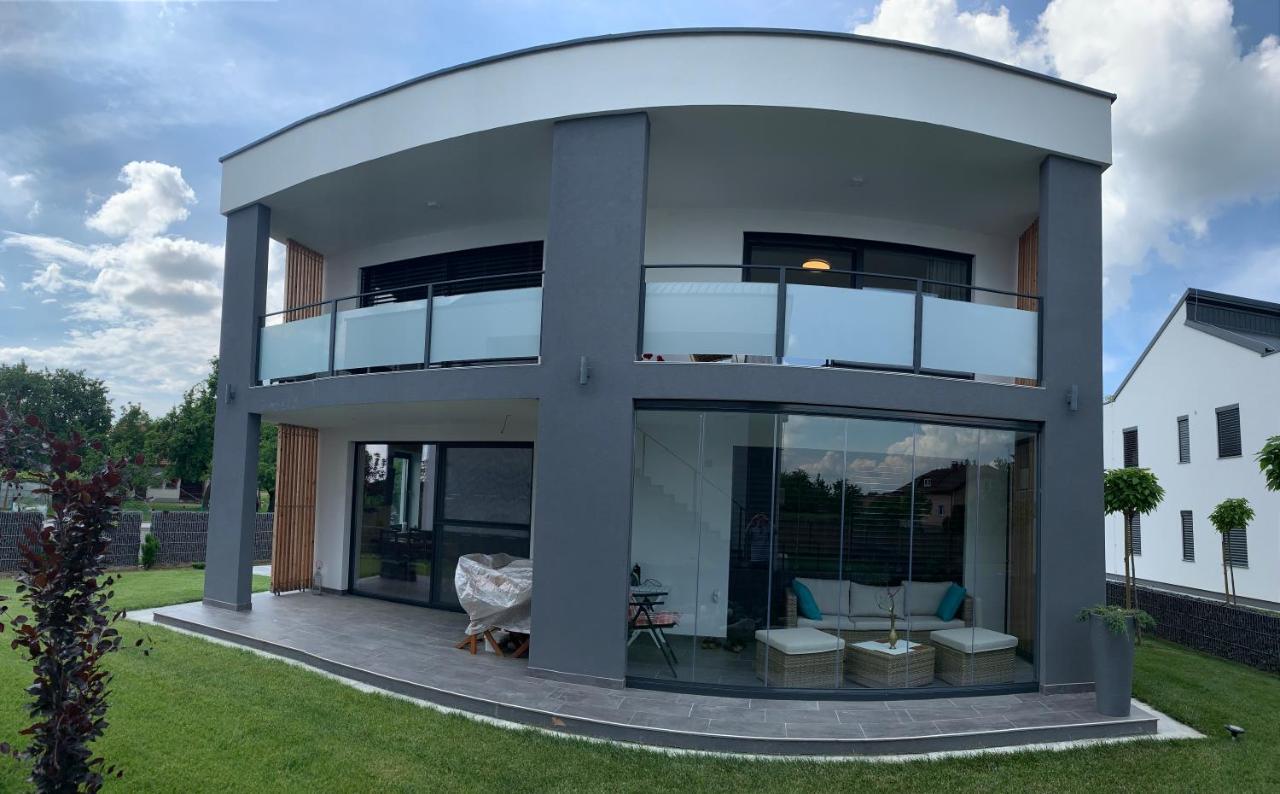 Genius Guest Unique Banovci Apartment Zewnętrze zdjęcie